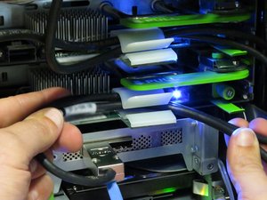 Removing the Storage Tray