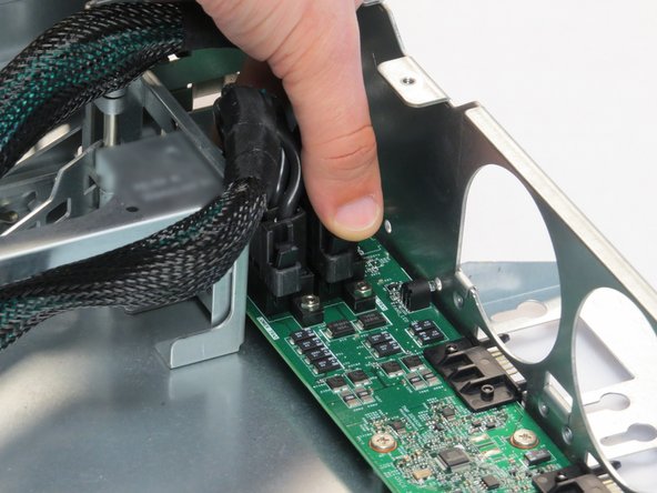 Disconnect the Powerblade cable.