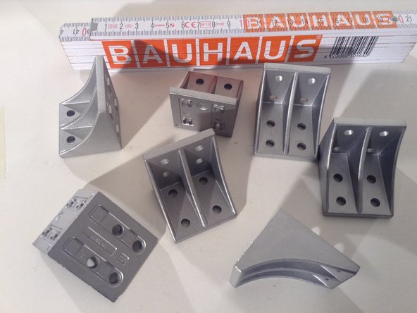 Angle bracket, double, gusseted, 7 of these.