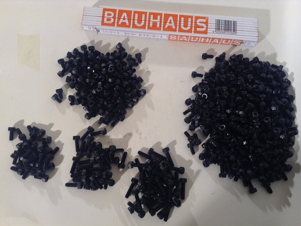 [29] screw DIN912-like, M5x16