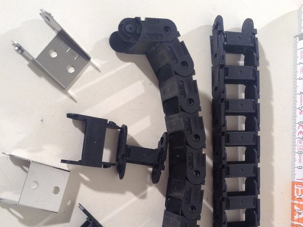 [1] cable carrier, 23 links