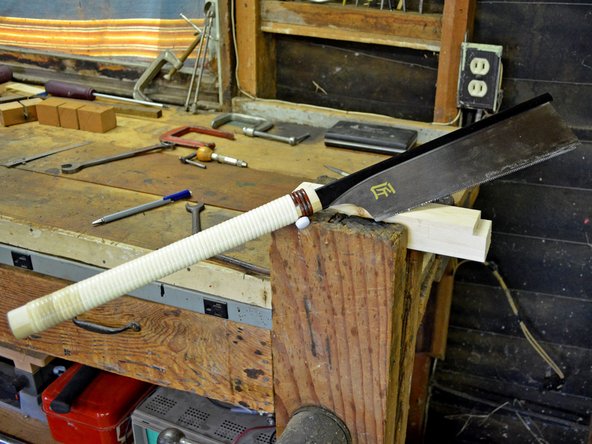 That's how you create a notch in your workpiece using a dozuki. If all went according to plan, all its teeth should still be intact, and you should have a rectangular section of wood missing from the workpiece.