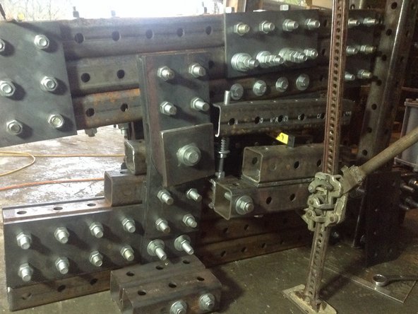 Adjusted the table so that both surface of the table is at the same height as the edge of the blade.