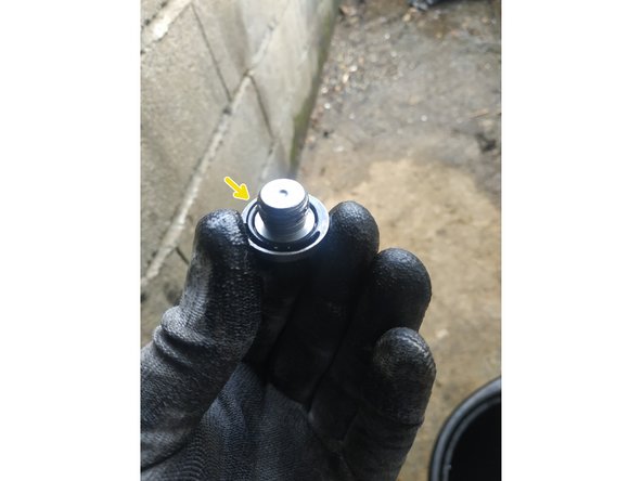 huiler le joint du bouchon