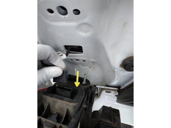 brancher le nouveau feu en appuyant sur la prise (on doit entendre un &quot;clic&quot;)