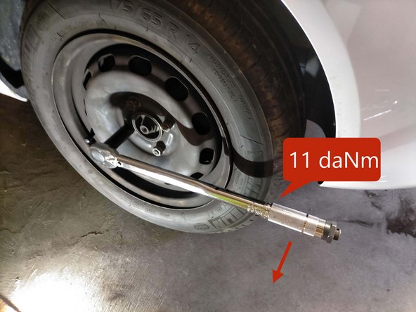 Remettre la roue en place.