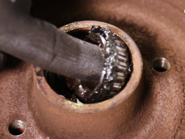 Retirez le simplement à la main