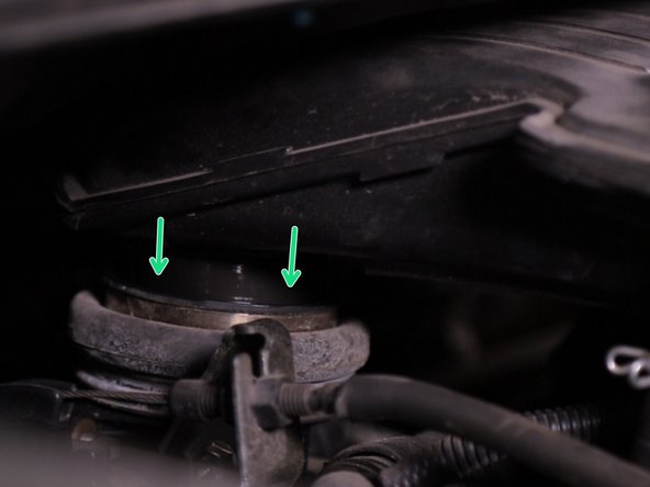 Repositionner les 4 clips autour de la boite