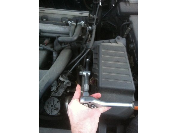 Dévissez la sonde défectueuse et et remplacez-la par la neuve.