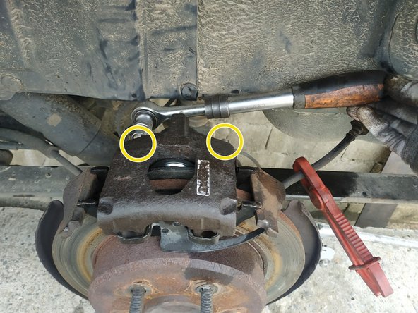 Veiller à monter la plaquette extérieure correctement.