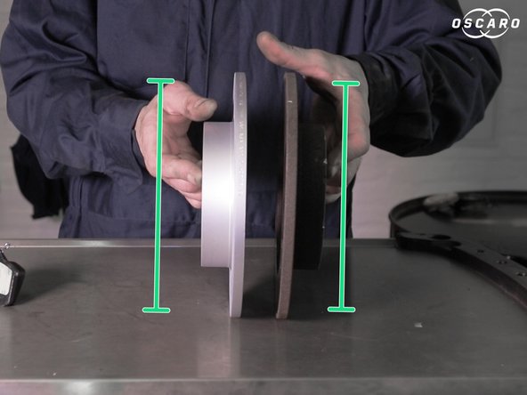 Comparer l'ancien et le nouveau disque de frein (circonférence,dimensions)