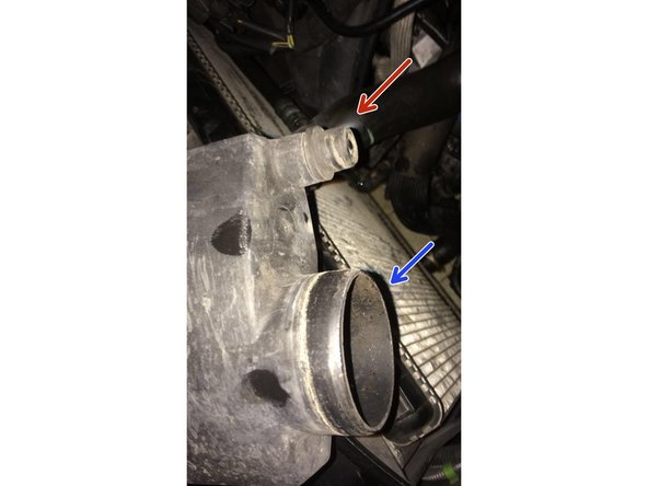 Replacez la boite à air dans son emplacement