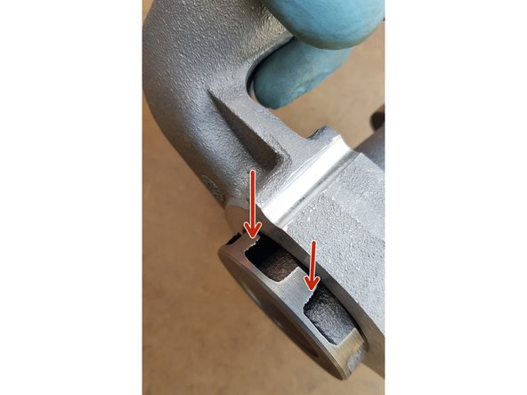 J'ai trouvé que les pièces usinées étaient très mal ébavurées, j'ai donc mis un coup de lime.