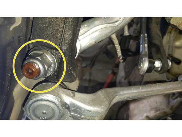 Remplacement du tirant de chasse sur l'essieu avant sur E91