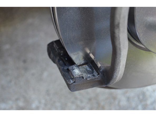 Le remontage s'effectue en sens inverse.