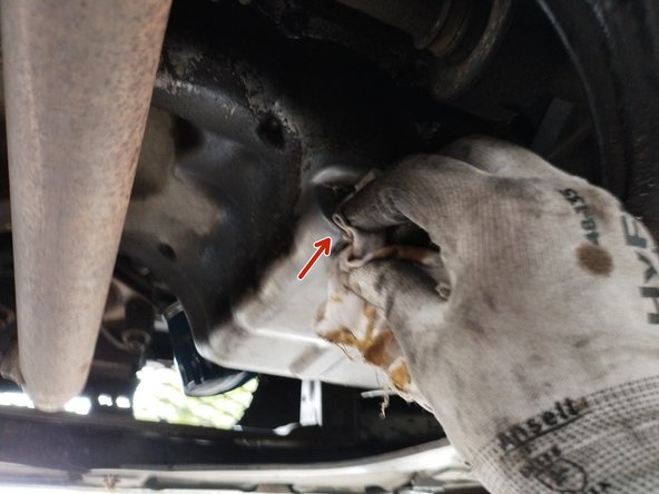 nettoyer la portée du bouchon sur le carter d'huile