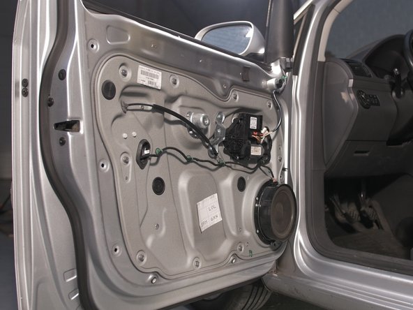 Déposer le panneau de porte