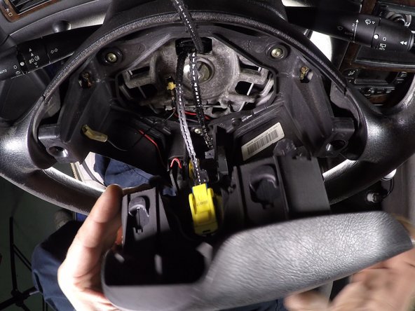 Refermer la languette de verrouillage