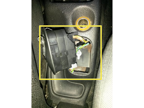 Le boitier est retiré.