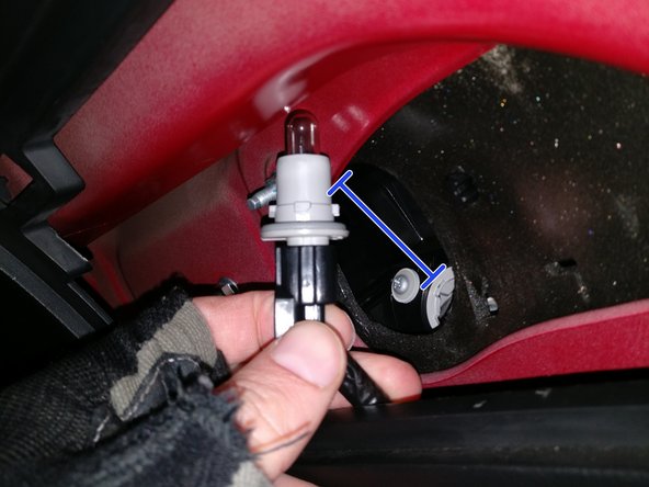 Tirer sur le support délicatement pour le sortir