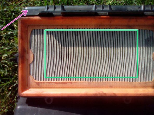 ouvrir la boite à air et déposer l'ensemble.