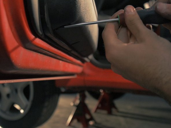 
Tighten the 8 screws using the Torx T20 screwdriver
