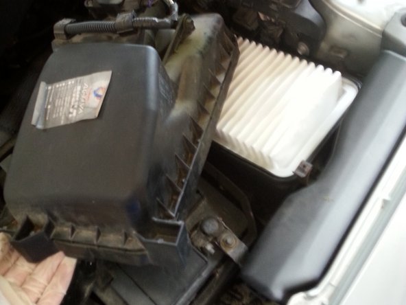 remettre le haut de la boite à air