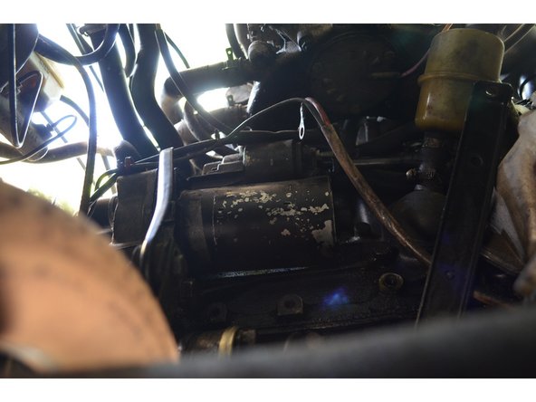 Retirez le deuxième branchement en le déclipsant.