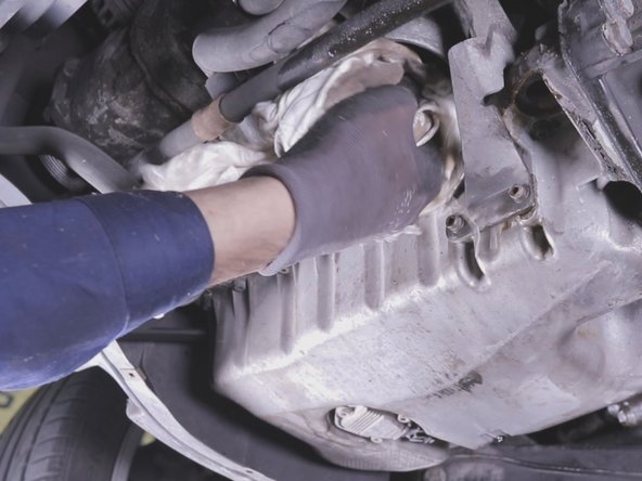 Nettoyer le boitier du filtre à huile