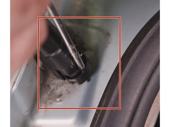 dé clipser et retirer le vérin