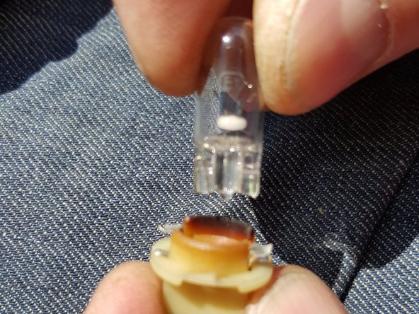 Comparer l'ancienne avec la nouvelle ampoule