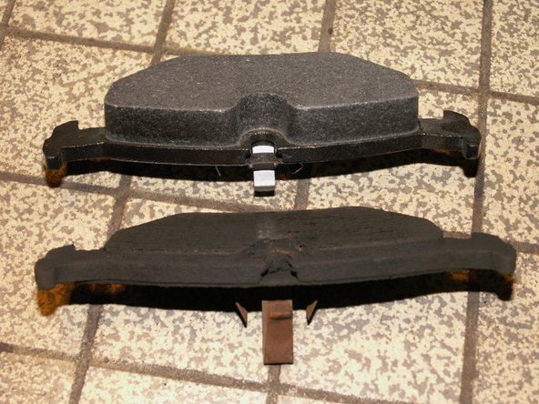 Comparer les anciennes et nouvelles plaquettes