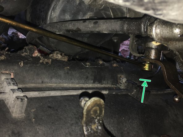 Il est conseillé de nettoyer/dégripper l'emplacement des biellettes avec un dégrippant. Vous devez ensuite y appliquer une noisette de graisse pour contribuer à sa longévité.