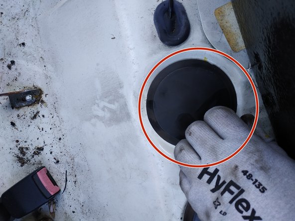 remettre en place le cache en plastique