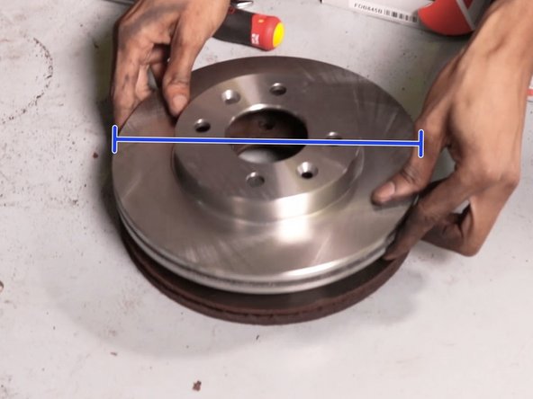 Comparer l'ancien et le nouveau disque (circonférence,dimensions)