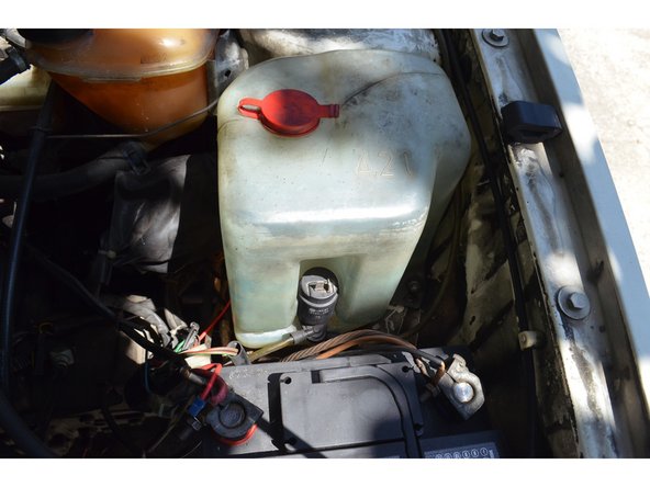 Le bocal plein contient 4,2 litres.