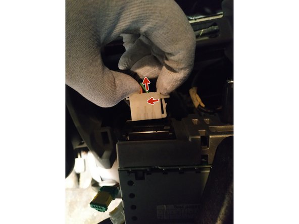 débrancher la prise blanche