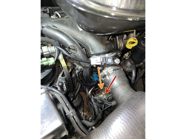 
Remove the nut with the 7 socket.
