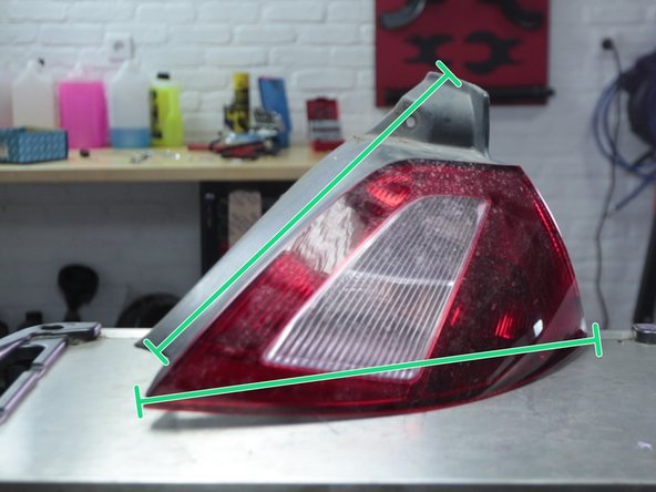 Vérifier les dimensions et l'état du nouveau feu