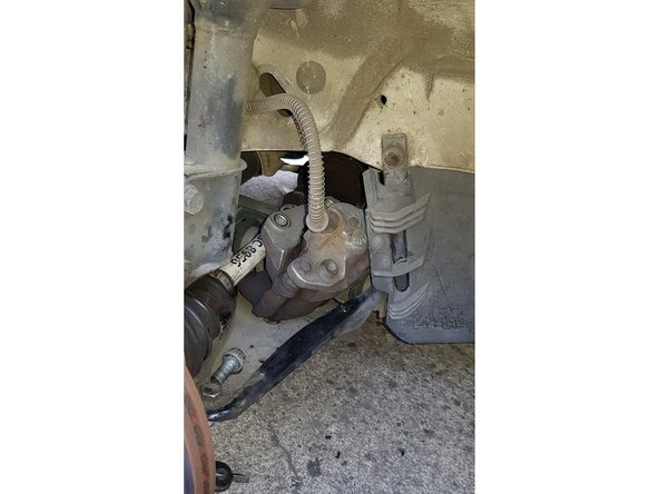 Déposez l'étrier sur le triangle.