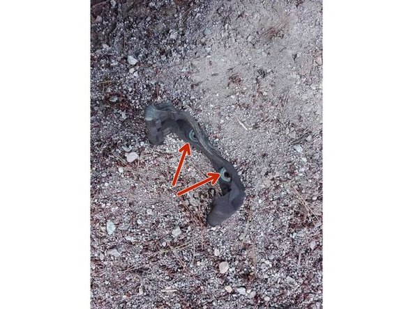 Nettoyer le support de l'étrier.