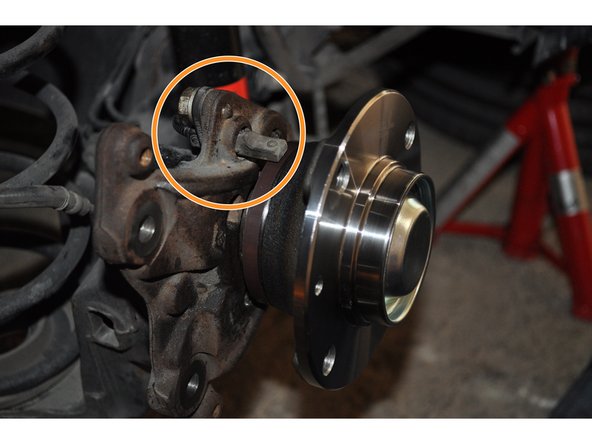 Reposer le capteur d'ABS.