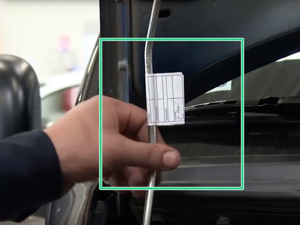 Ecrire sur l’étiquette et le carnet d'entretien du vehicule : le type d'huile utilisée , la date de la vidange et le kilométrage