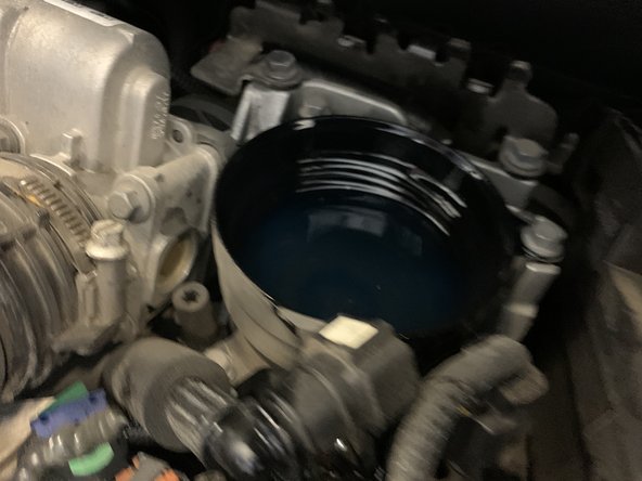 Retirer l'ancien filtre à carburant