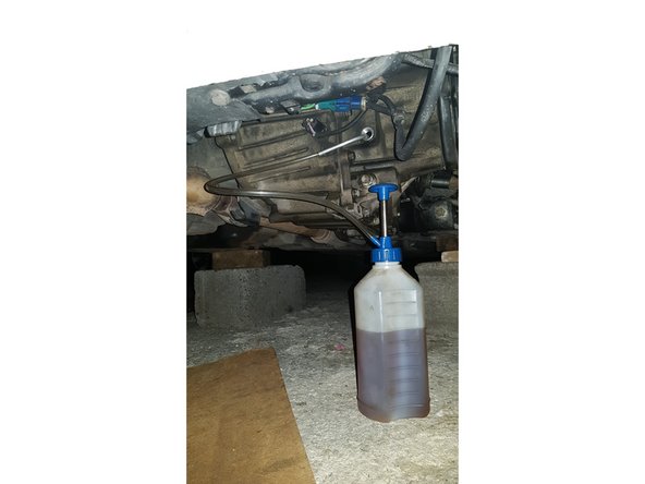 Remplissez votre boîte avec de la 75W90.