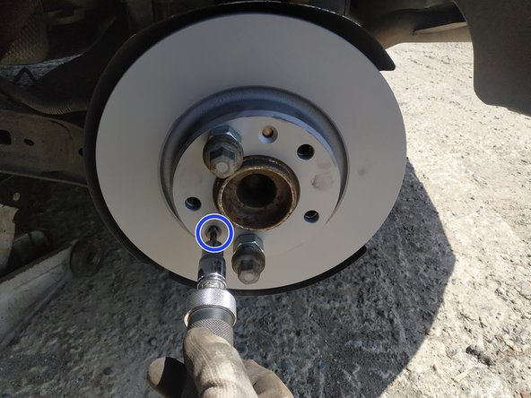 visser la vis de maintien, clé torx T30