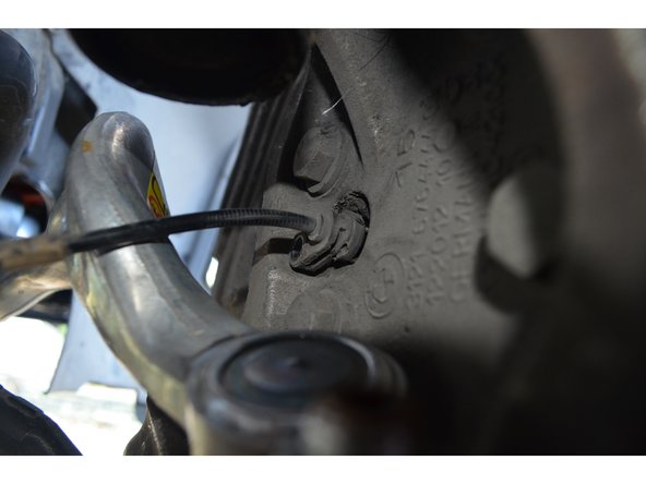 Tirez sur le capteur pour le sortir.