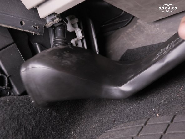 Replacer le conduit d'air de la ventilation