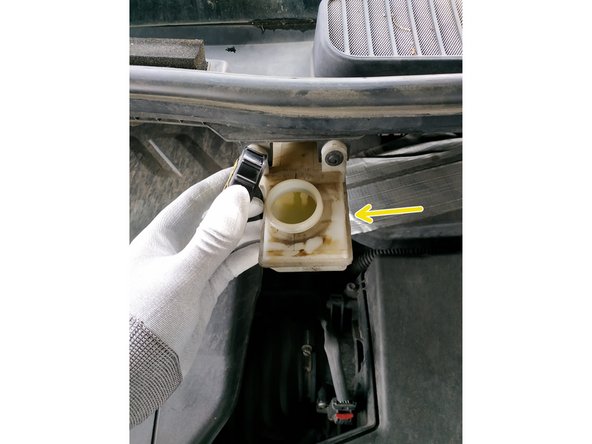 actionner plusieurs fois la pédale de frein