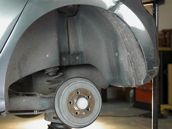 Déposer l'amortisseur